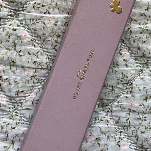 Morganne Bello 18k White Gold Mother of Pearl Necklace - Picture 4 of 6